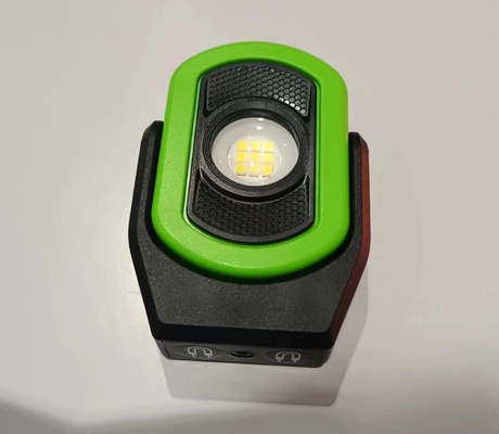 Δοκιμαστικό φορητό φωτιστικό LED με φόρτιση USB τύπου C και ισχυρή μαγνητική βάση