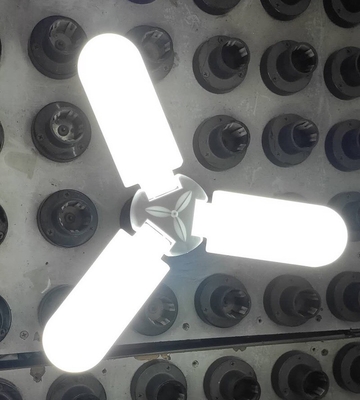 45W/60W LED 3/4 Δυνατό να αναδιπλωθεί λαμπτήρας λάμπας LED για το στυλ Morden και 15000 διάρκεια ζωής