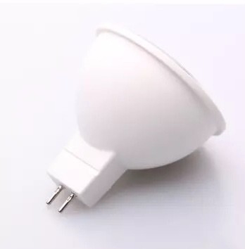 Φωτό Φωτεινή ροή lm 550 MR16 Led Spot Light 15/36/60/120D Γωνία δέσμης 15000 διάρκεια ζωής