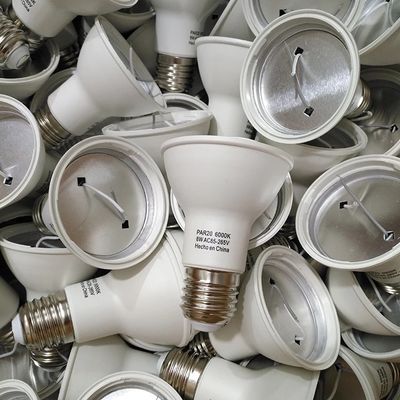 Ανθεκτικό φως PAR20/PSR30/PAR38 LED με γωνία δέσμης 38D και φωτεινή ροή 80lm/w